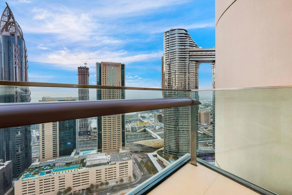 First Class 3Br Panoramic Skyline View Apartment Dubai Exterior photo