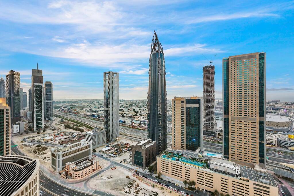 First Class 3Br Panoramic Skyline View Apartment Dubai Exterior photo